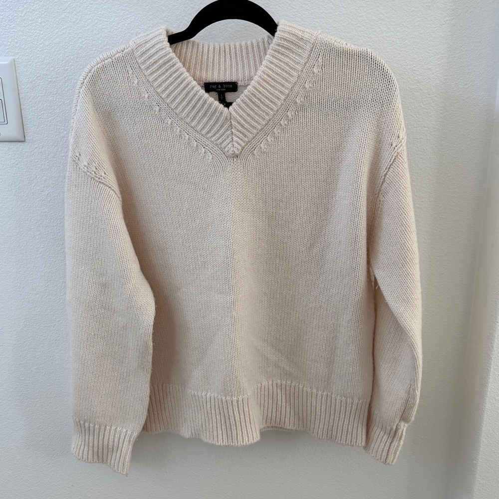 rag & bone Men's V-Neck Sweater in Cream